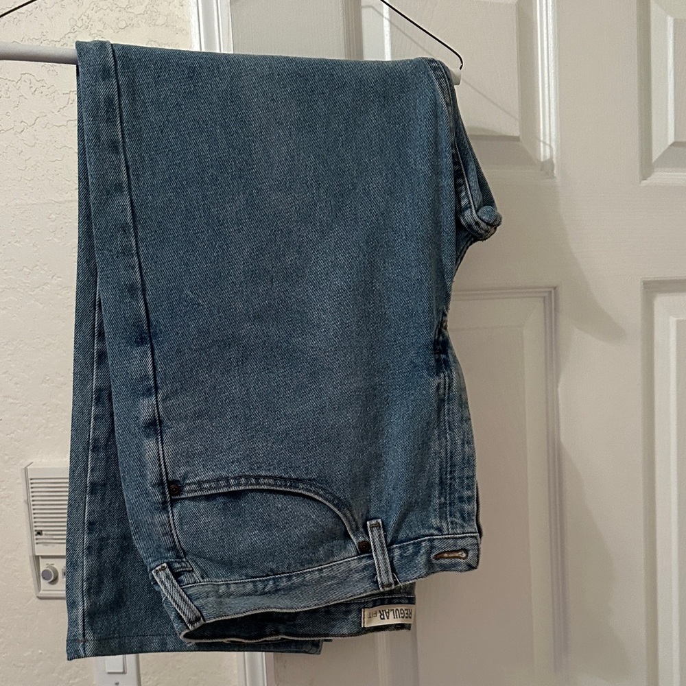 Lee Men's Relaxed Fit Blue Jeans